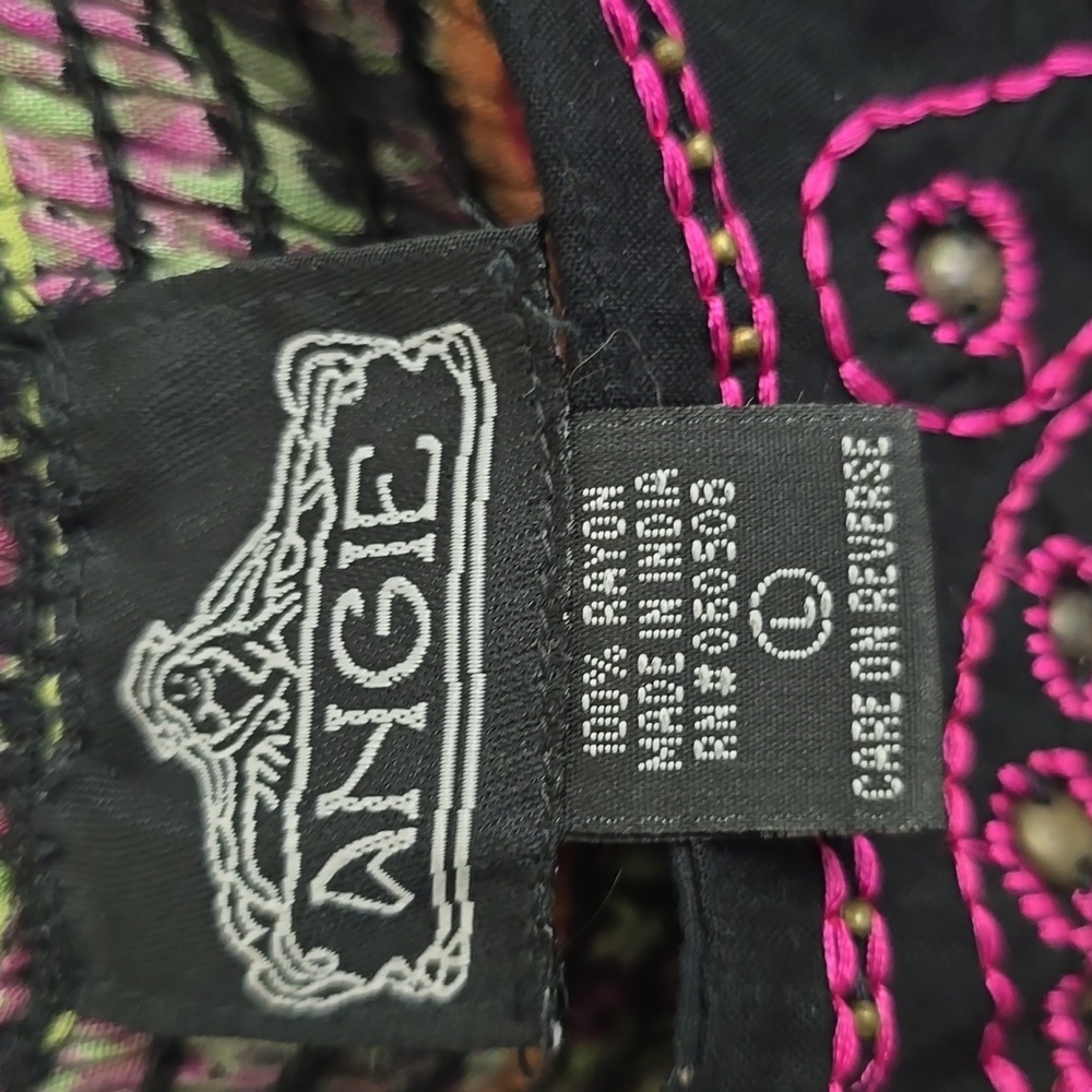 Womens Patterned Embroidered Baby Doll Top - Picture 3 of 5